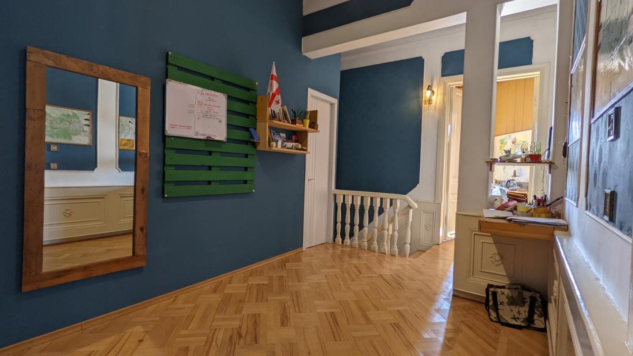 Bao Hostel Кутаїсі Екстер'єр фото