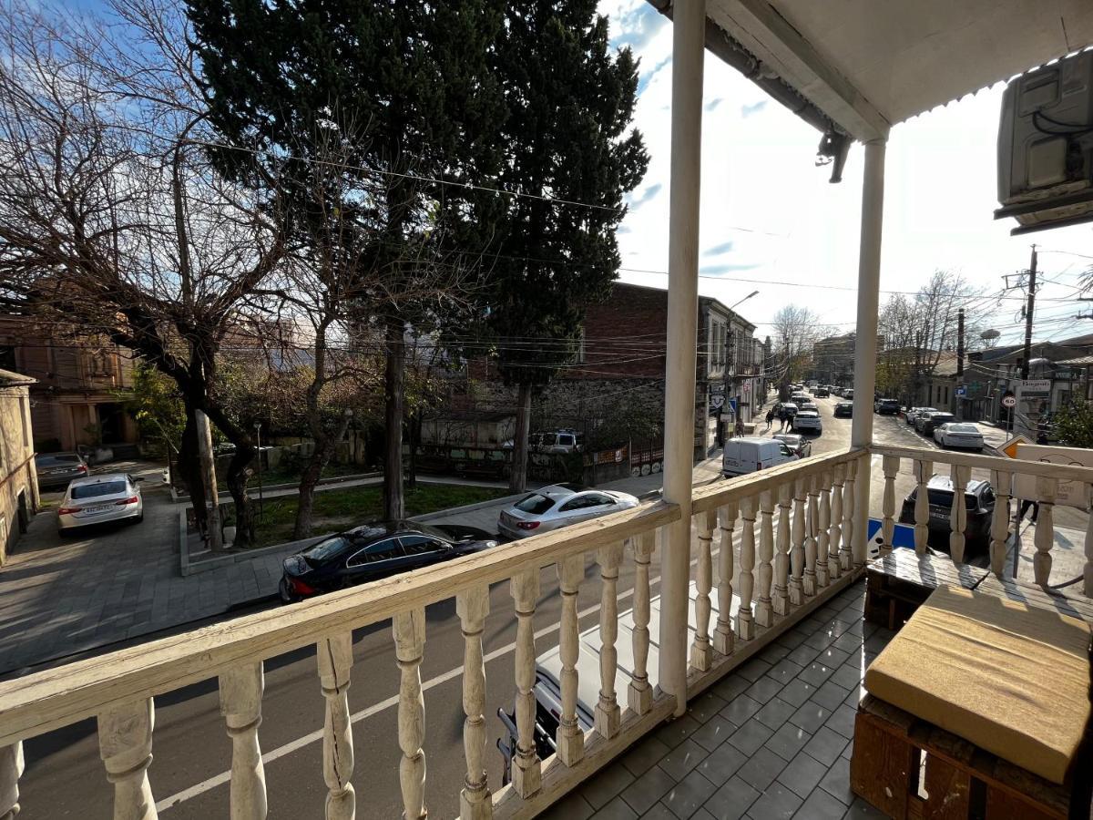 Bao Hostel Кутаїсі Екстер'єр фото