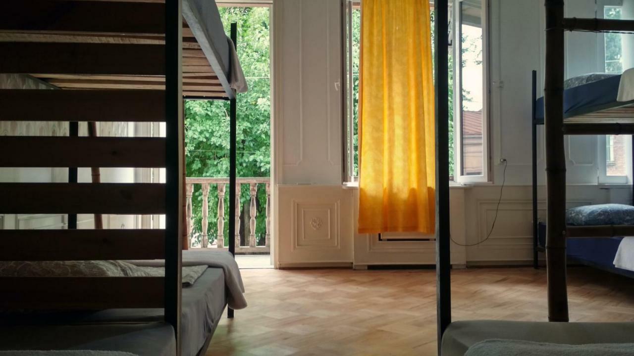 Bao Hostel Кутаїсі Екстер'єр фото